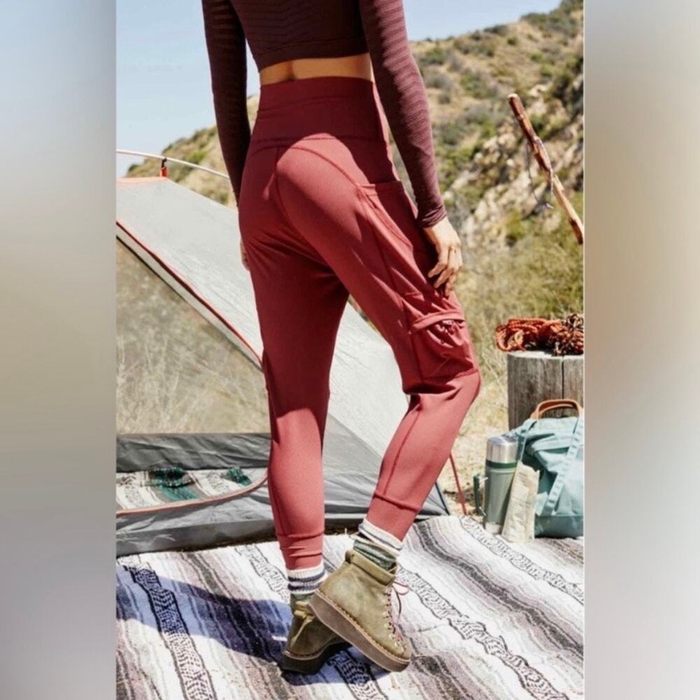 Free People Movement Red Take A Hike Harem Jogger Pants Sz.L - Picture 4 of 13